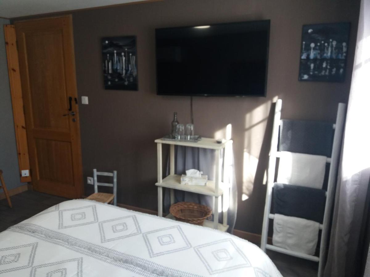 Chambre D'Hotes Hola Laval  Dış mekan fotoğraf